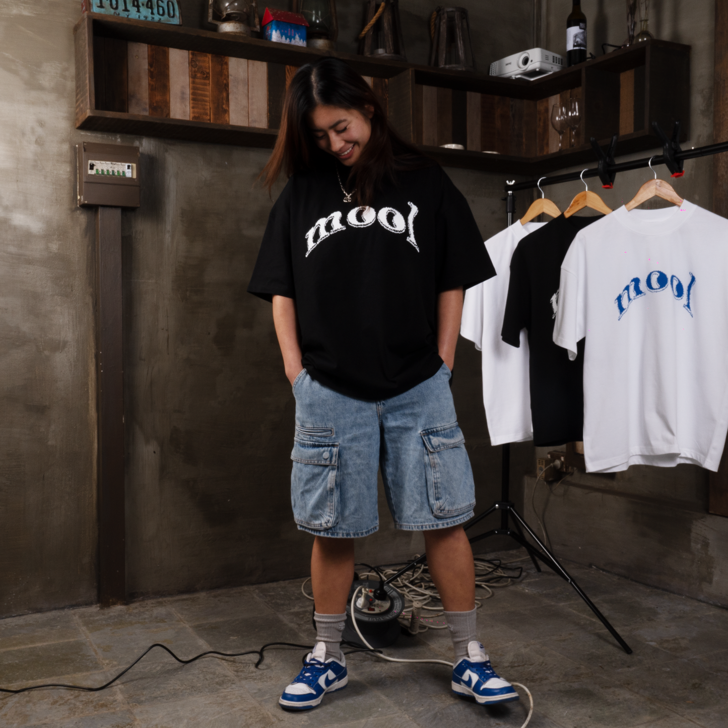 Circa t-shirt black FRONT model