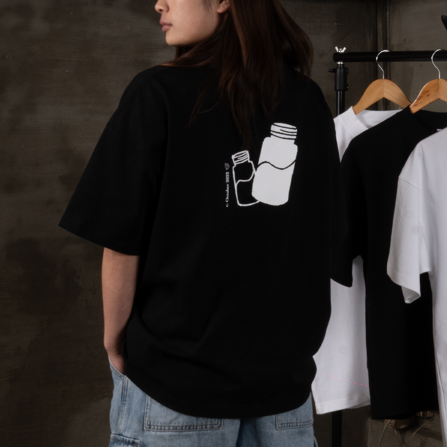 Circa t-shirt black FRONT model