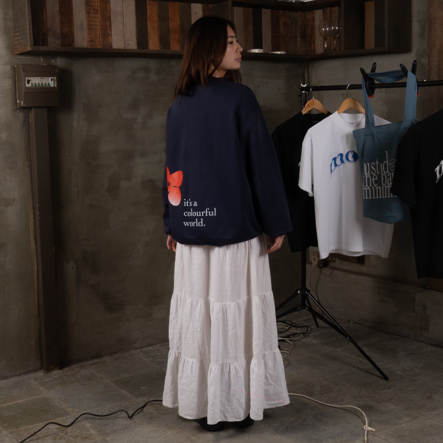 Colourful world crewneck BACK model