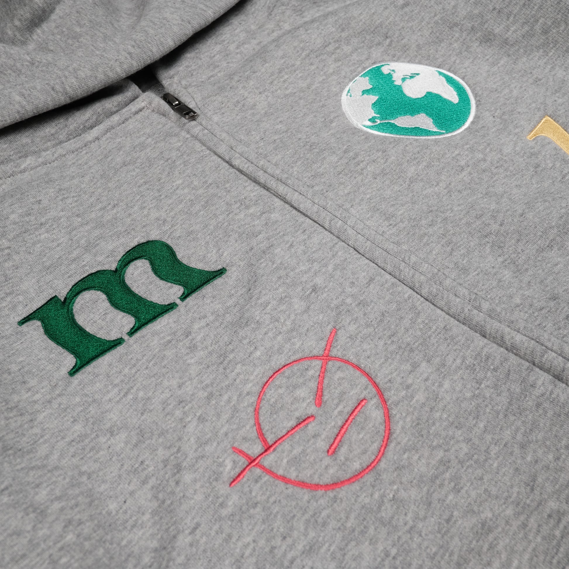 Colourful world zip hoodie FRONT CLOSE UP